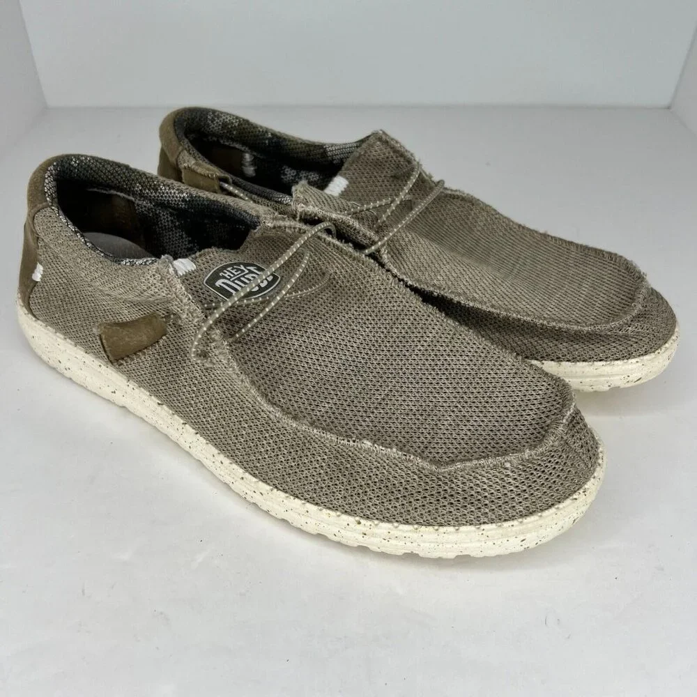 Hey Dude Wally Sox Stich Sand Slip On Low Knit Fabric Size 11 M Slip On Shoes